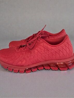 ASICS Women's Gel-Quantum 180 4 - Monochromatic Red - Size 8.5